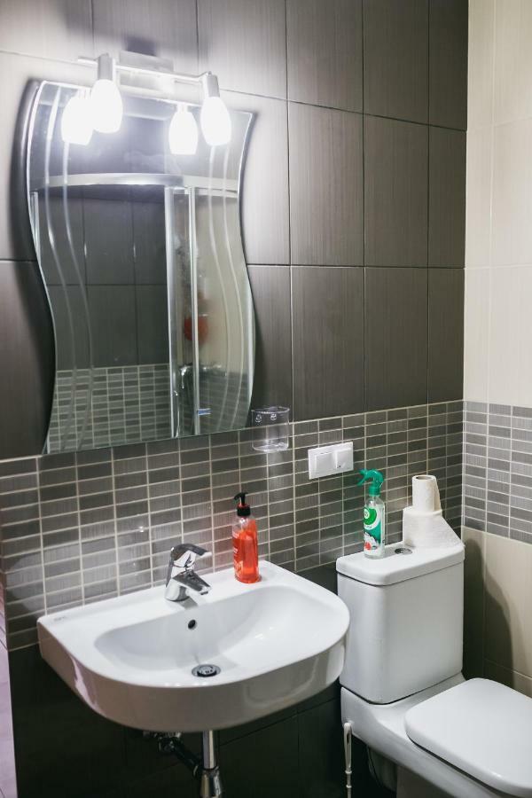 Сozy Apartment In Great Location Riga Esterno foto